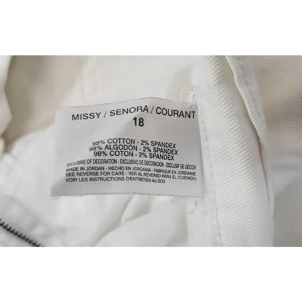 L9) Gloria Vanderbilt Amanda Capri White Studded Denim Pants 18 Missy